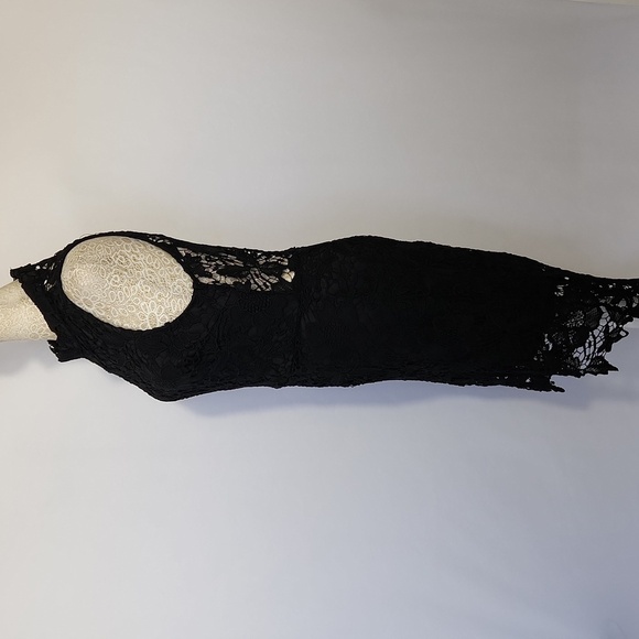 ASTR The Label Women's Size M Samantha Black Lace Sleeveless High Neck Dress - Picture 7 of 15